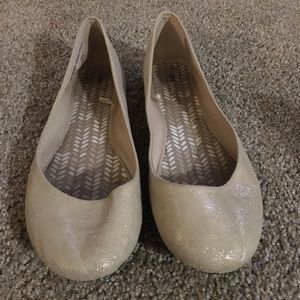 Gold flats